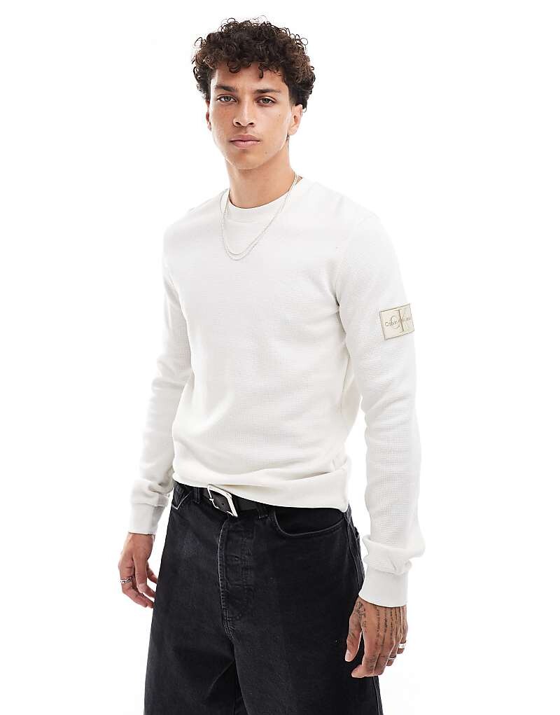 

Белая футболка с вафельным логотипом и длинными рукавами Calvin Klein Jeans