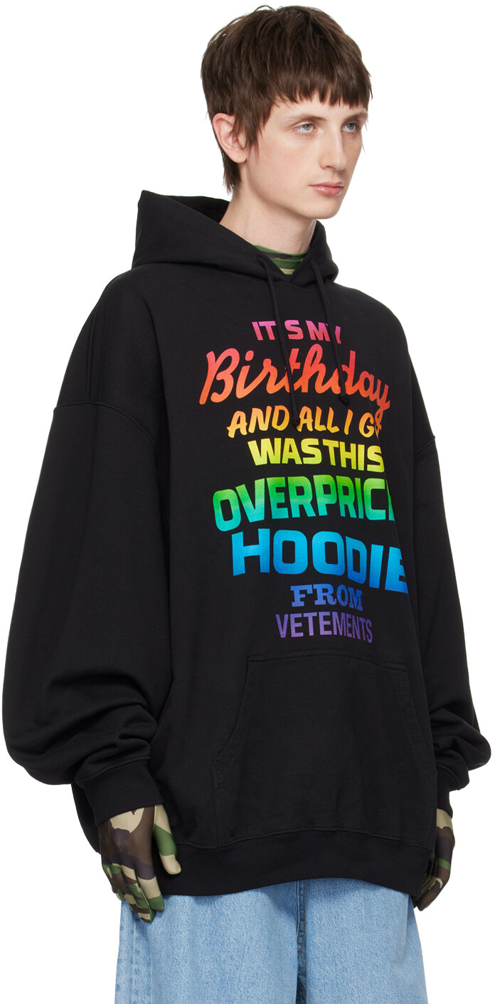 

Черный худи с принтом VETEMENTS