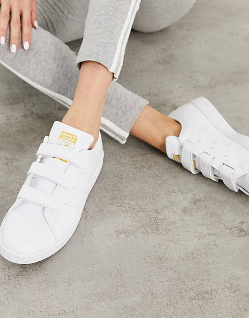 

Белые кроссовки adidas Originals Strap Stan Smith - БЕЛЫЕ