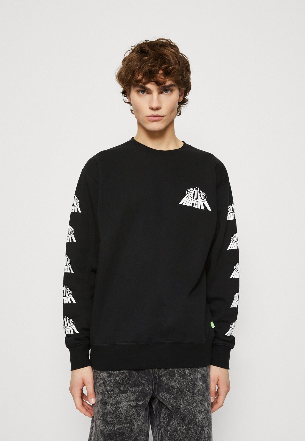 

Толстовка HUF, черный