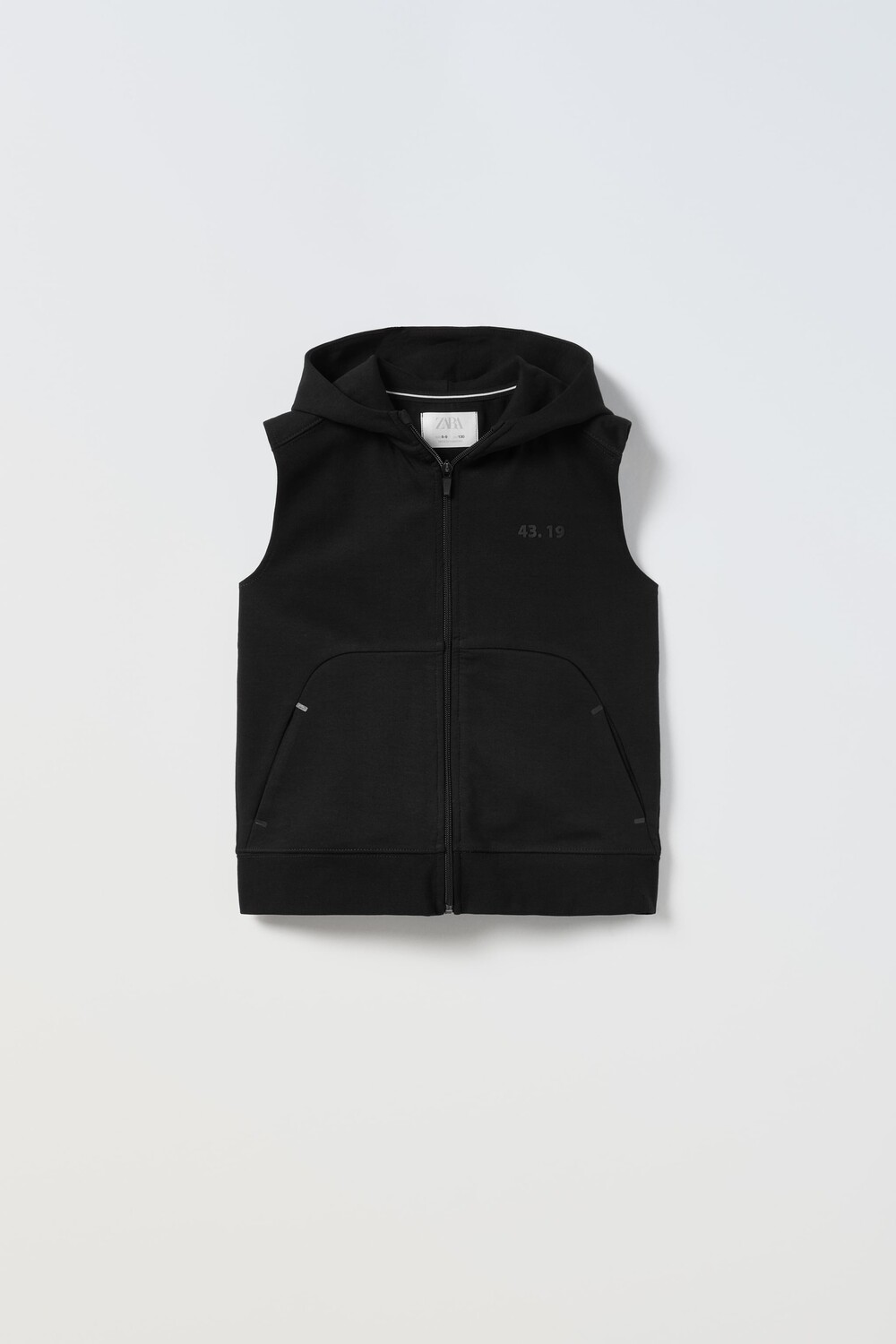 

Спортивный жилет с капюшоном Zara, черный