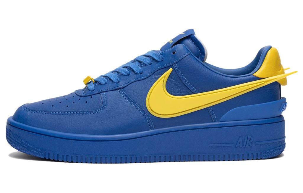 

Кроссовки унисекс Nike Air Force 1 Low Skate, синий / желтый