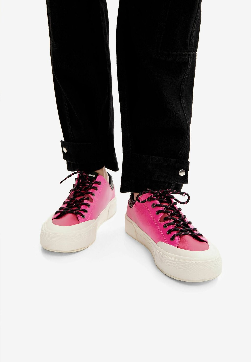 

Кроссовки Desigual, розовый