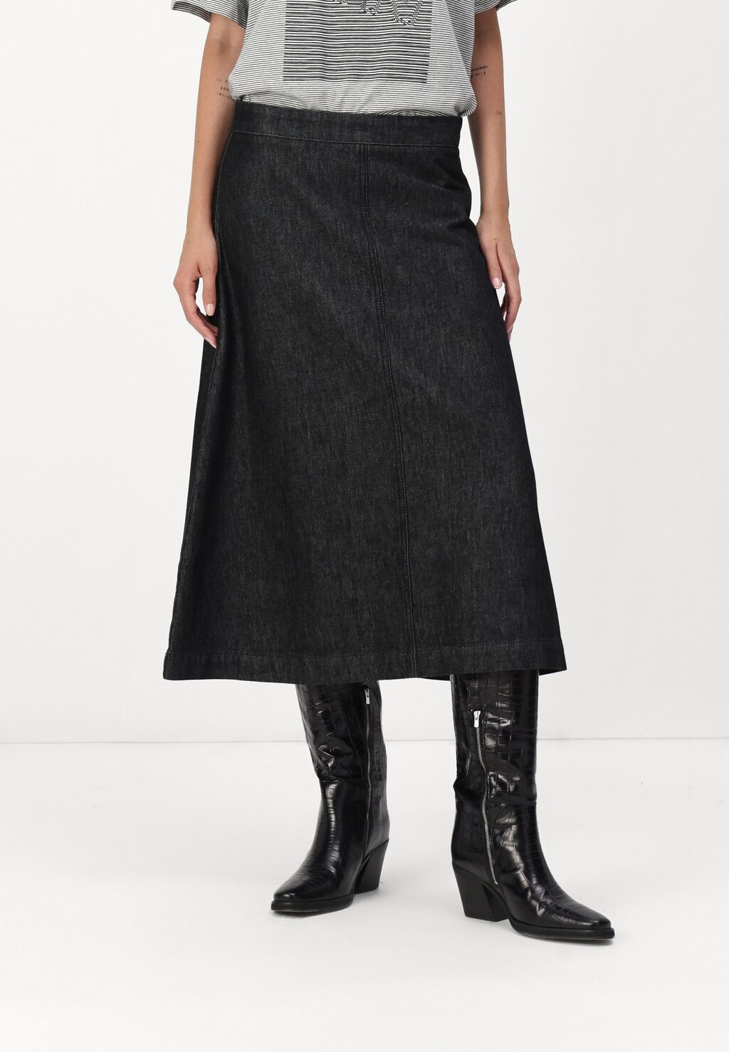

Джинсовая юбка DARK DENIM STELLAR SKIRT Mads Nørgaard, черный