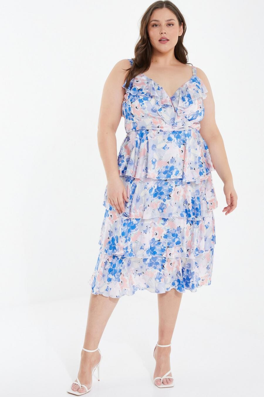 

Платье миди Curve Blue с цветочным узором и шифоновым узором QUIZ Clothing