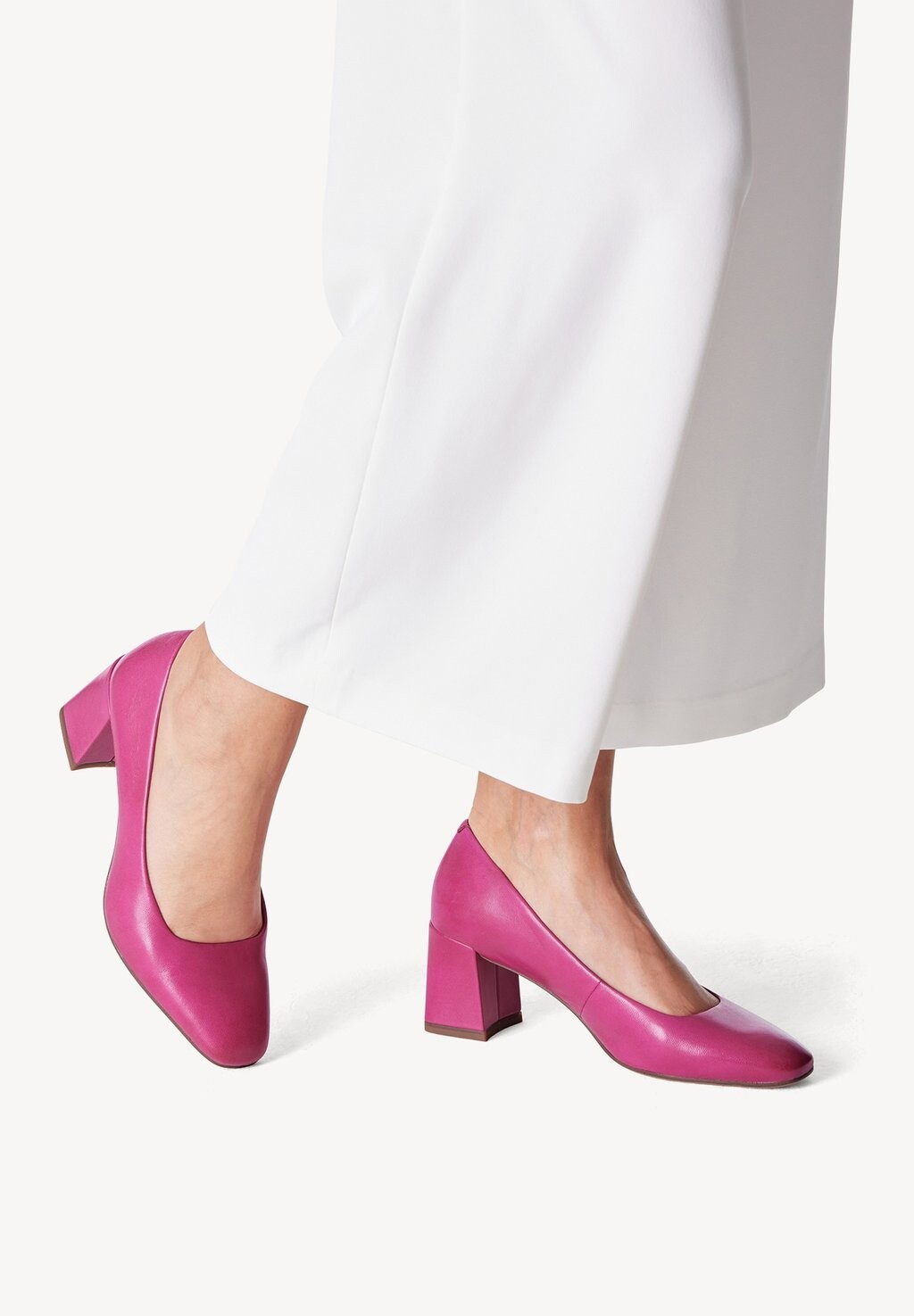 

Туфли Tamaris, цвет fuxia