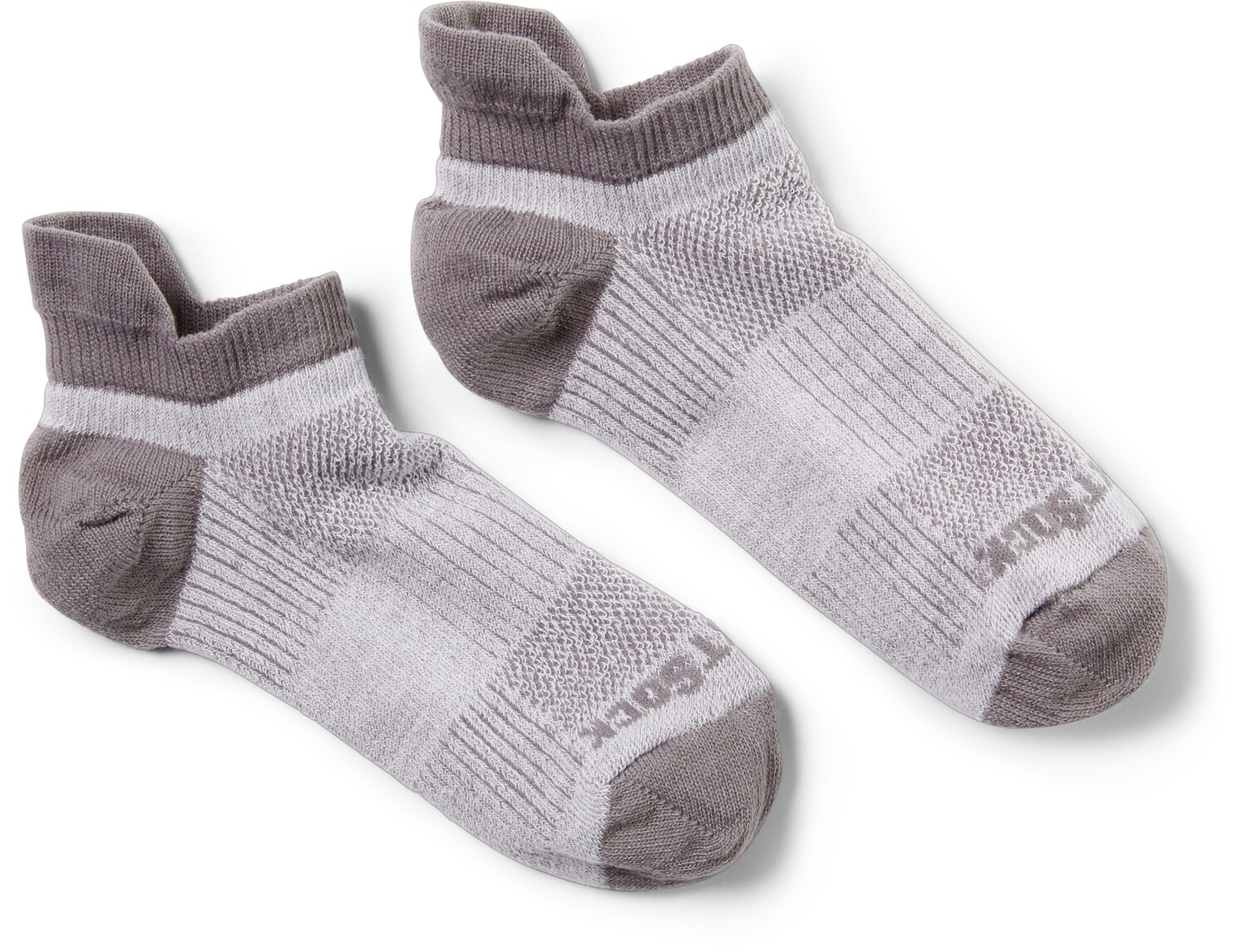 Носки CoolMesh II с выступом на спине WRIGHTSOCK, серый