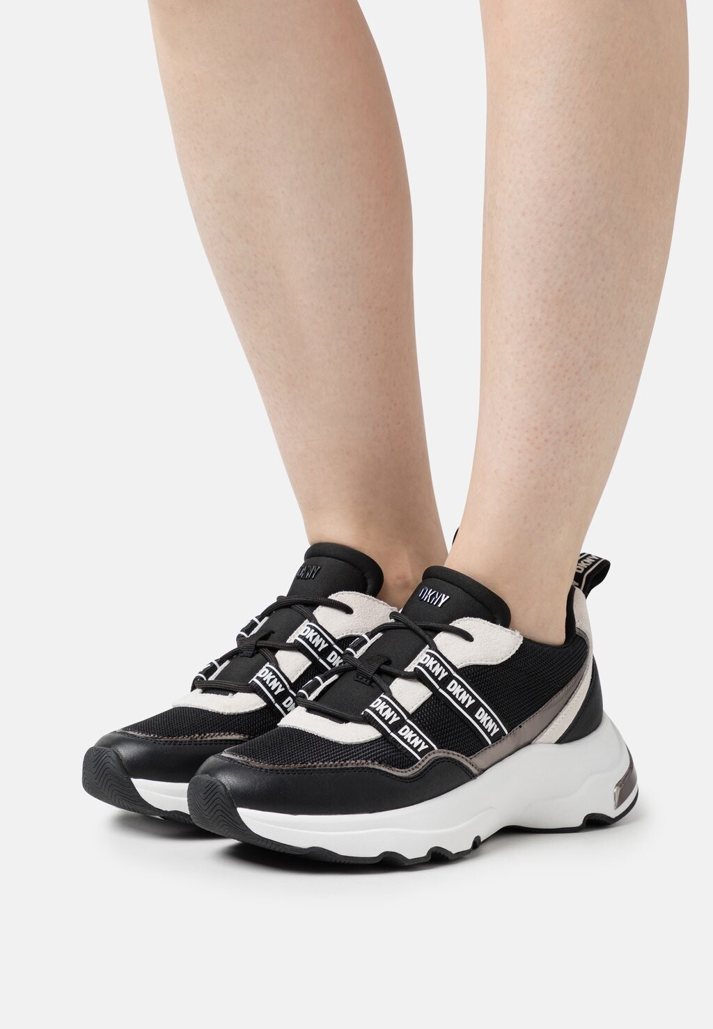 

Кроссовки DKNY, черный