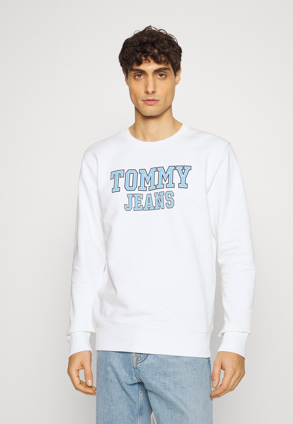 

Толстовка Tommy Jeans, белый