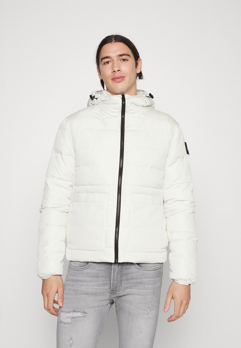 

Демисезонная куртка Calvin Klein Jeans