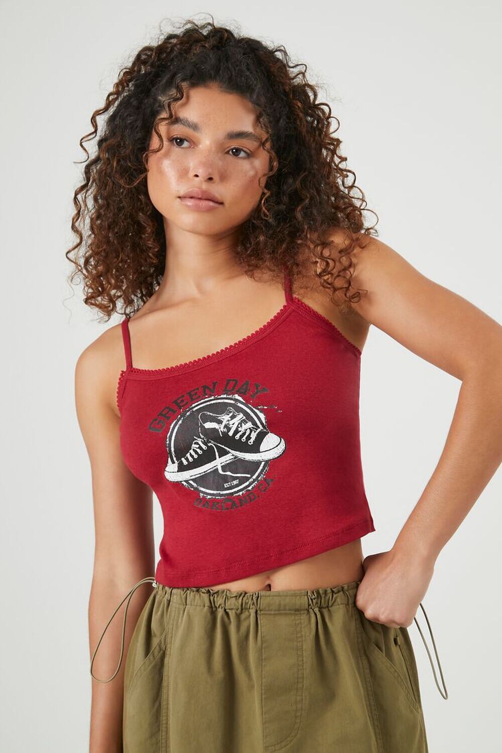 

Укороченная майка Green Day с рисунком Forever 21, красный