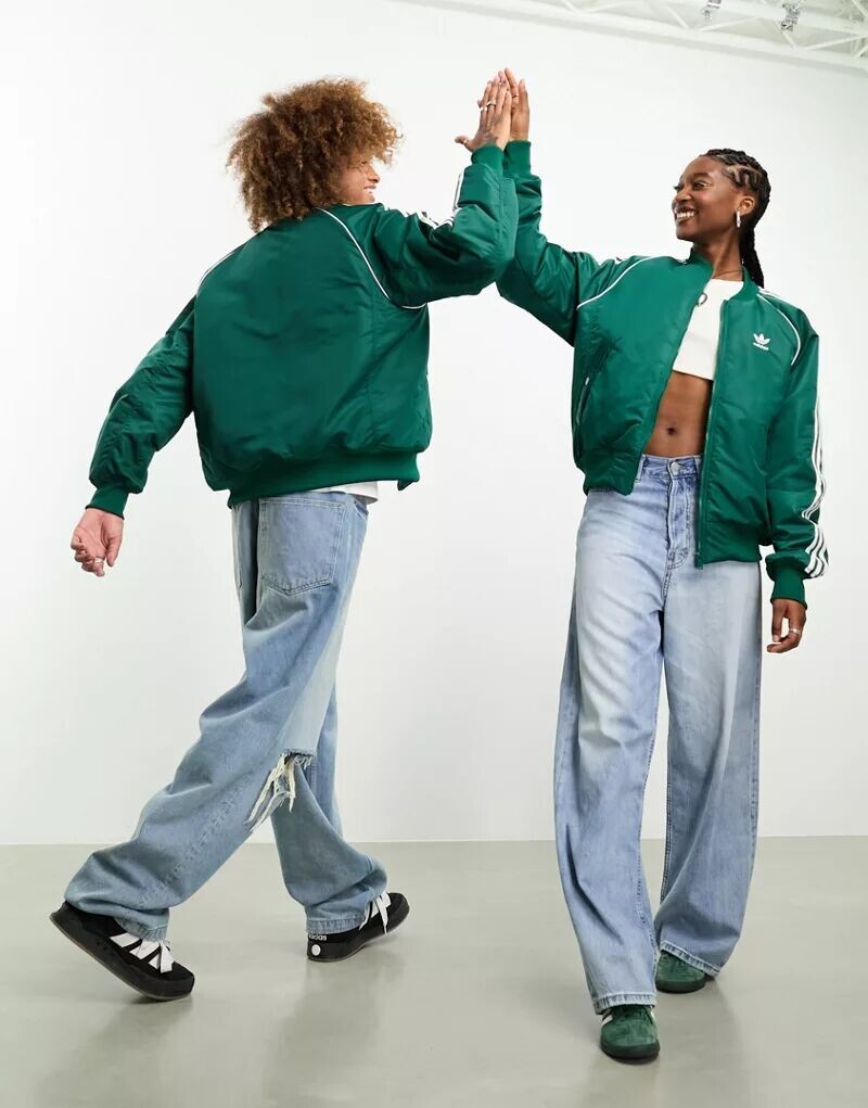 

Зеленая спортивная куртка унисекс adidas Originals SST