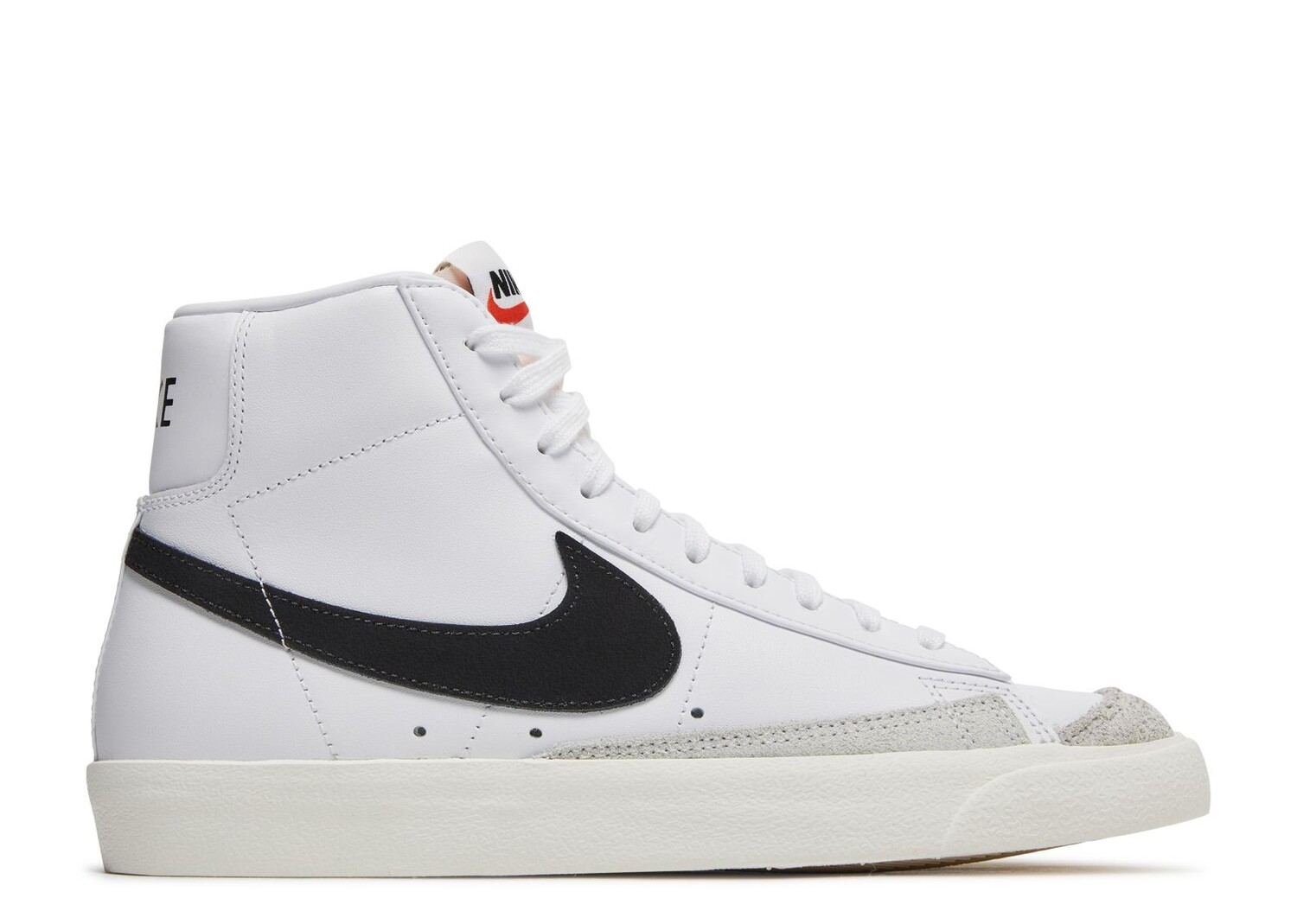 

Кроссовки Nike Blazer Mid '77 Vintage 'White Black', белый
