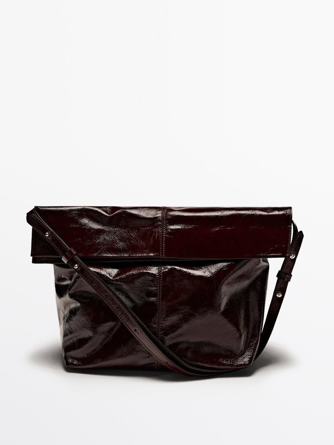 

Сумка макси из потрескавшейся кожи наппа Massimo Dutti, бургундия