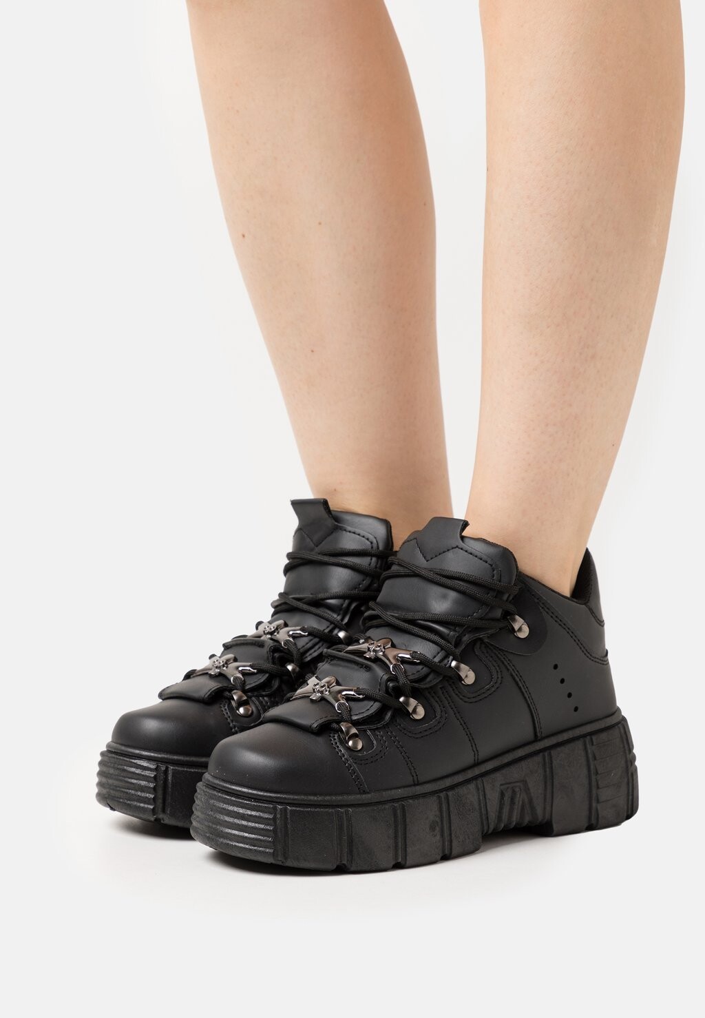 

Кеды Koi Footwear, черный