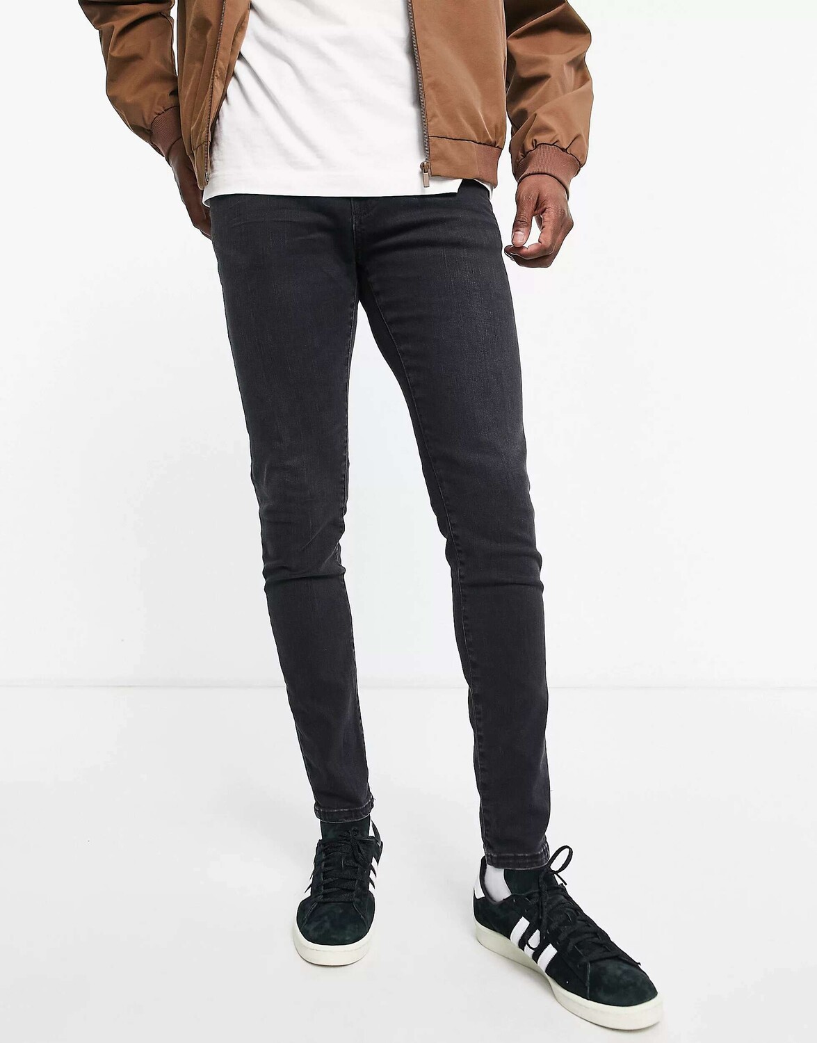 

Черные джинсы скинни Pull&Bear