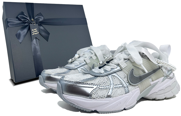 

Nike V2K Run Кроссовки унисекс, Silver