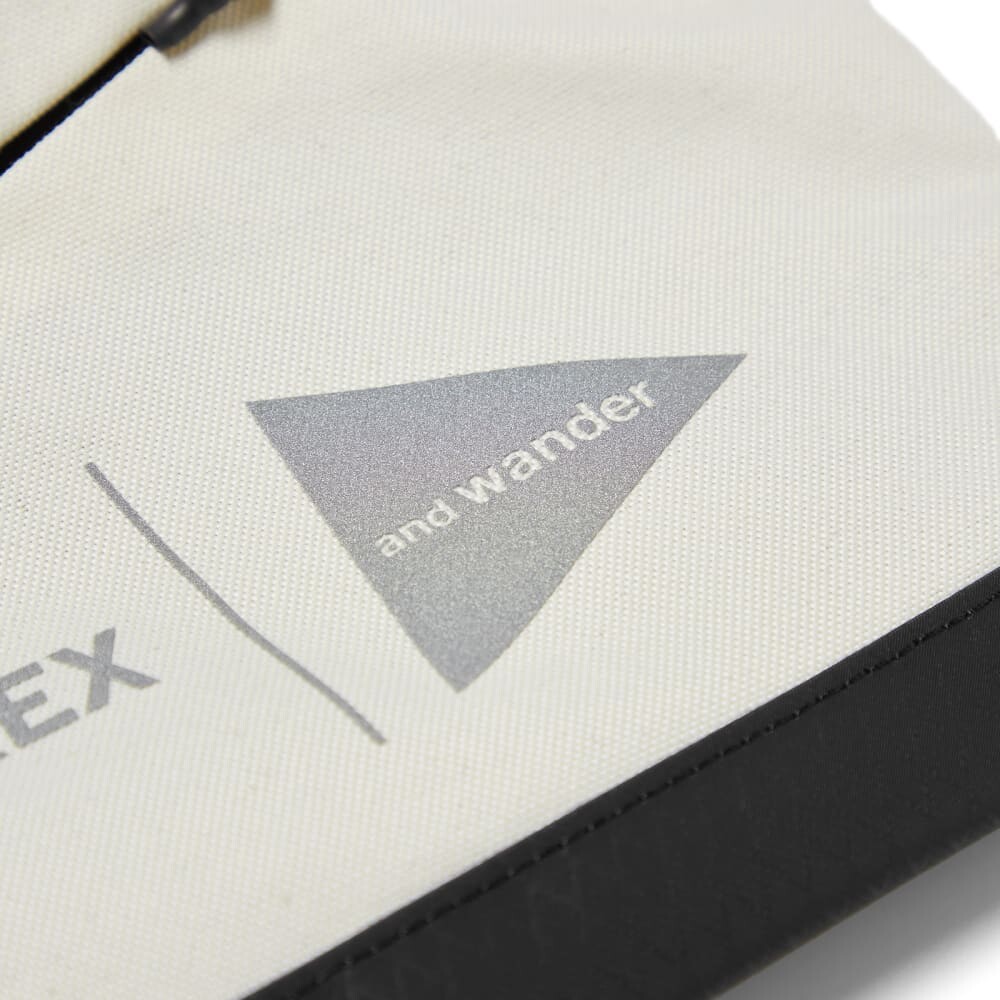 

Adidas x и Wander Sacoche, черный