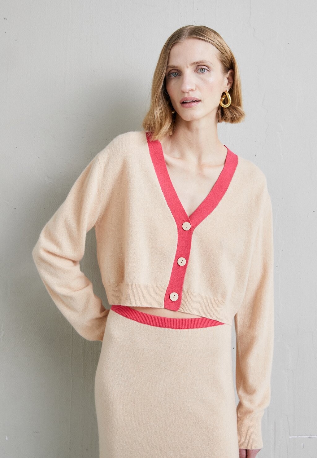 

Кардиган CASHMERE COLOURBLOCK MAXI SKIRT KNITID, бежевый