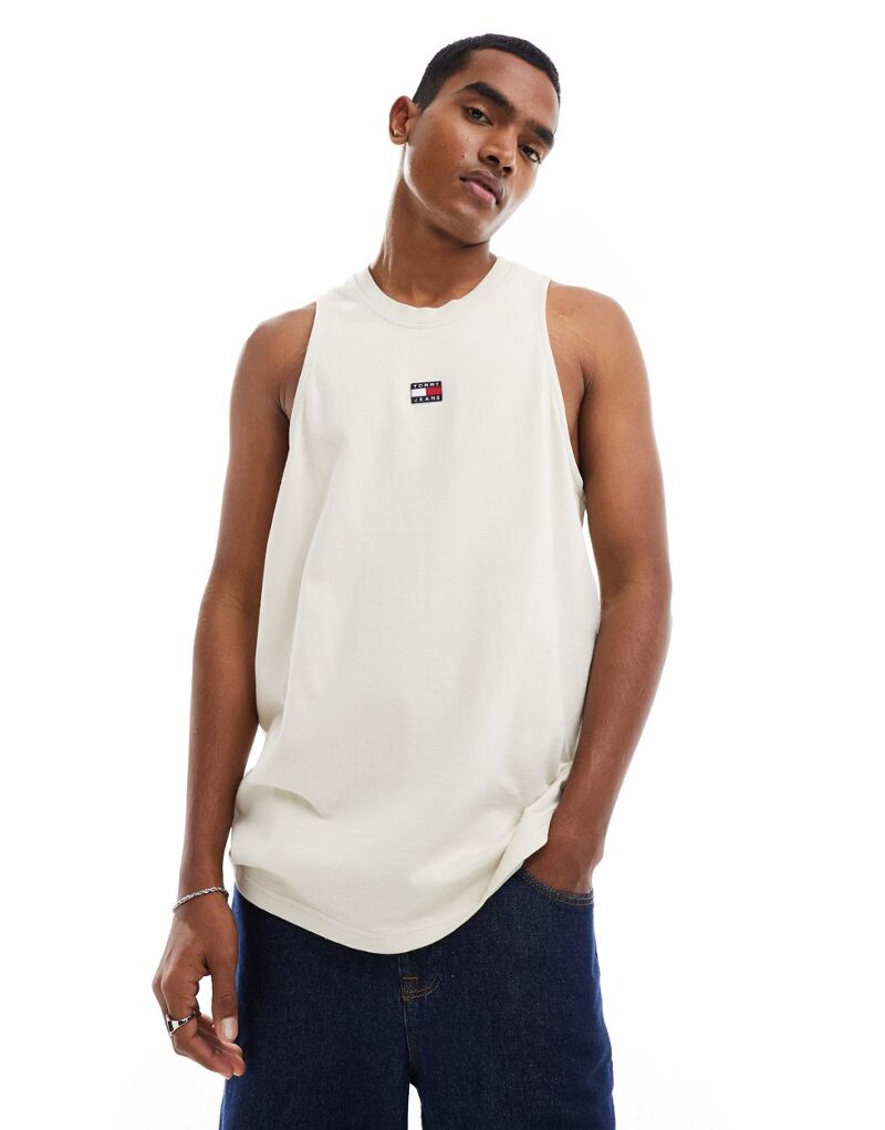 

Tommy Hilfiger – кремово-белый топ без рукавов