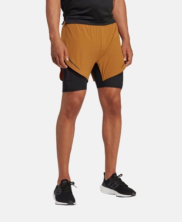 

Функциональные шорты adidas, кэмел