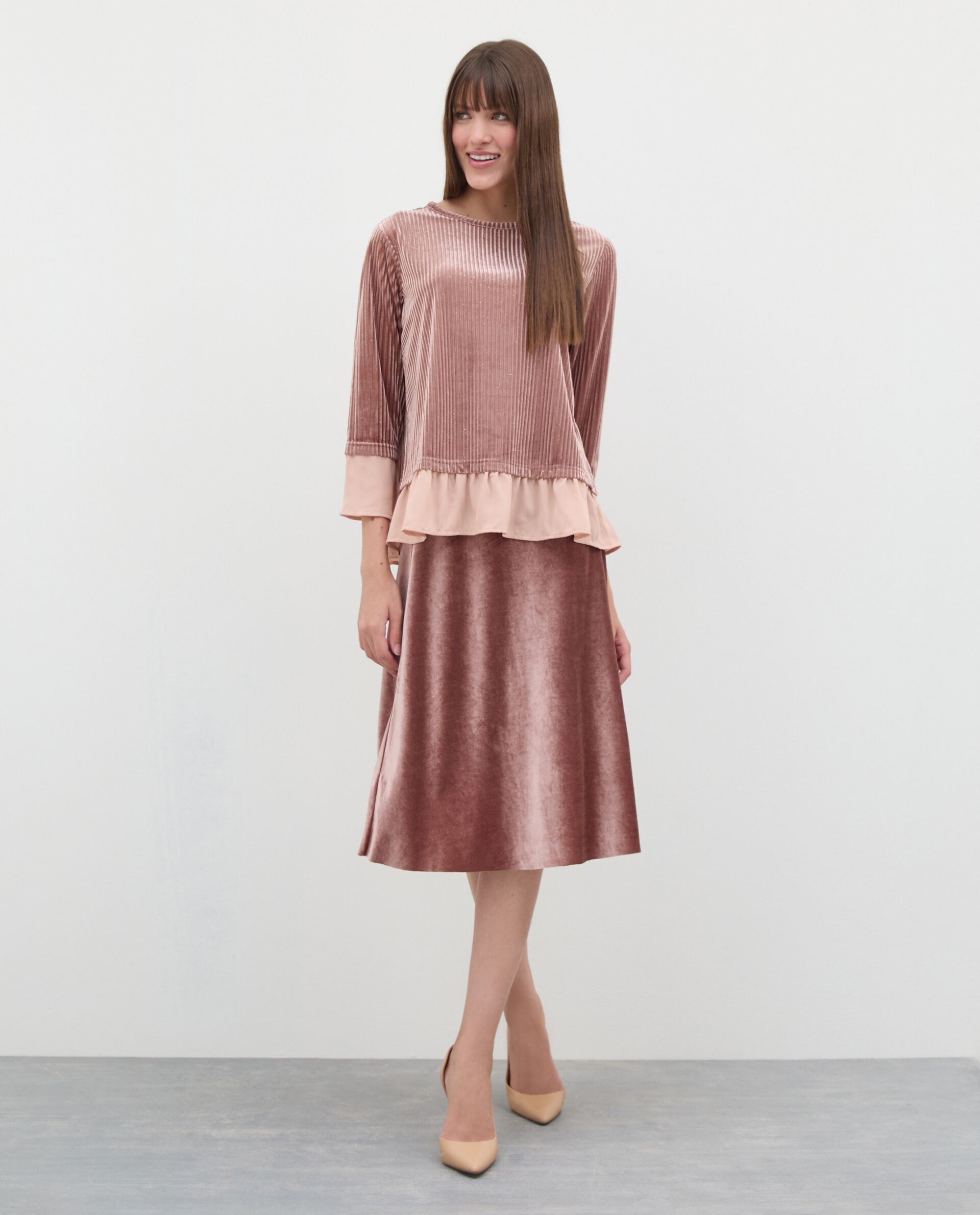 цена Женская бархатная юбка миди Iwie, пудрово-розовый