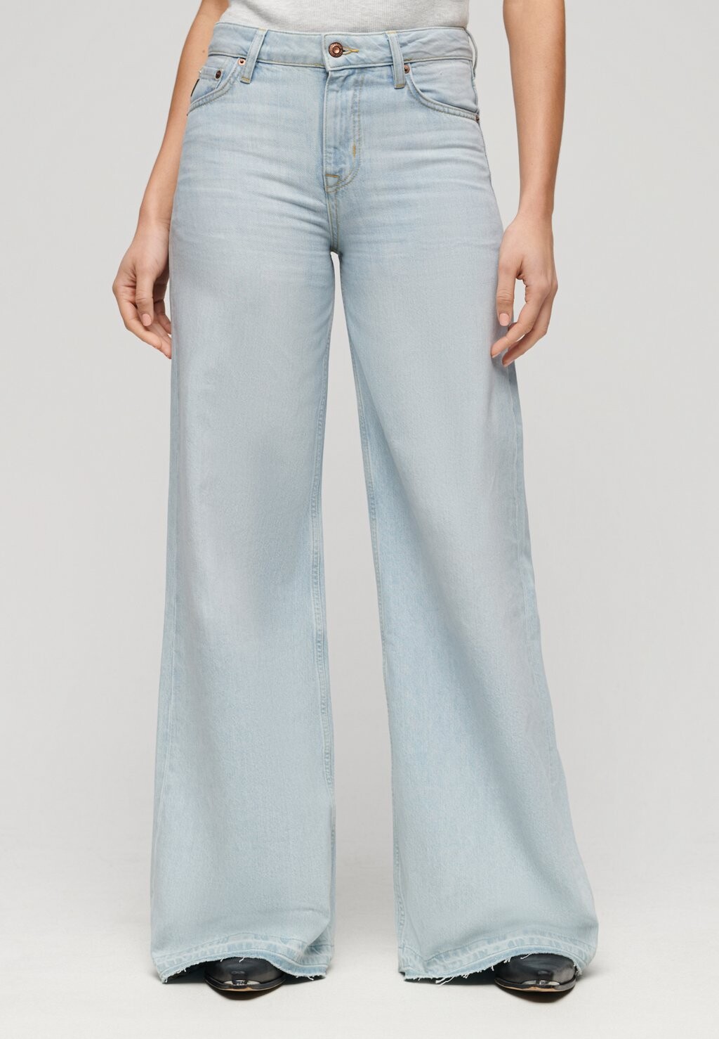 

Расклешенные джинсы HEM WIDE LEG Superdry, светло-синий