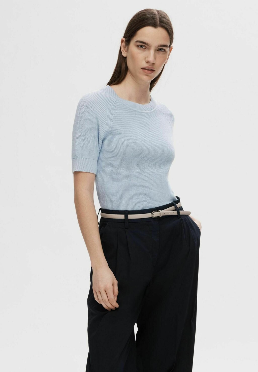 

Футболка базовая KURZÄRMELIGES Selected Femme, цвет cashmere blue