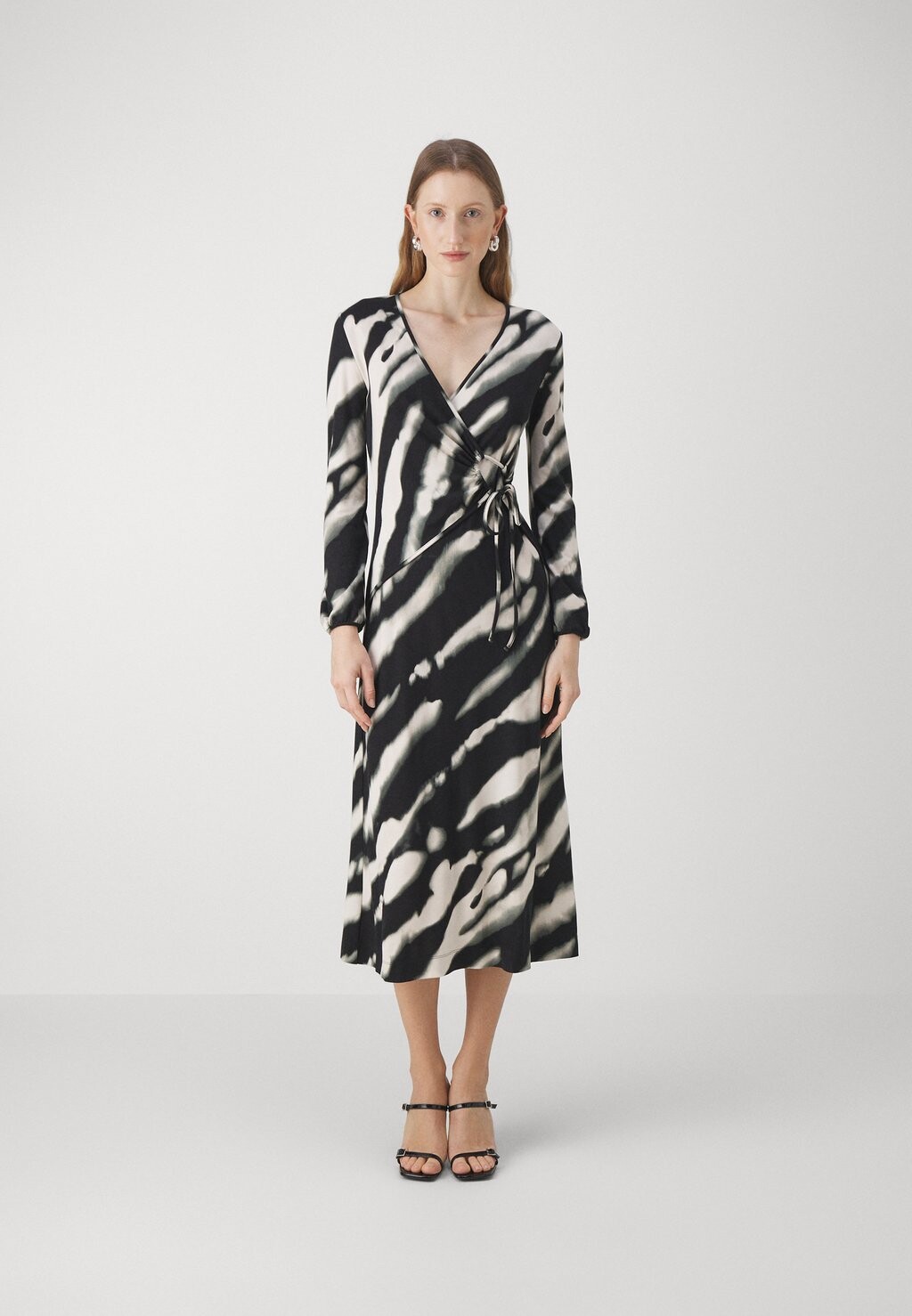 

Платье из джерси Staffa WEEKEND MaxMara, черный