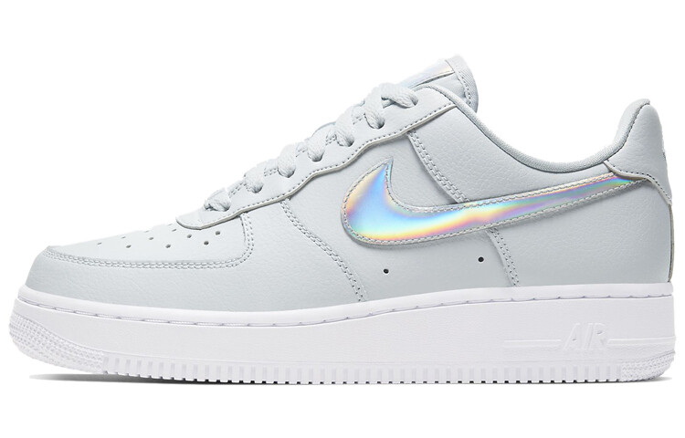 

Женские кроссовки Nike Air Force 1 '07 Essential Aura/Белый