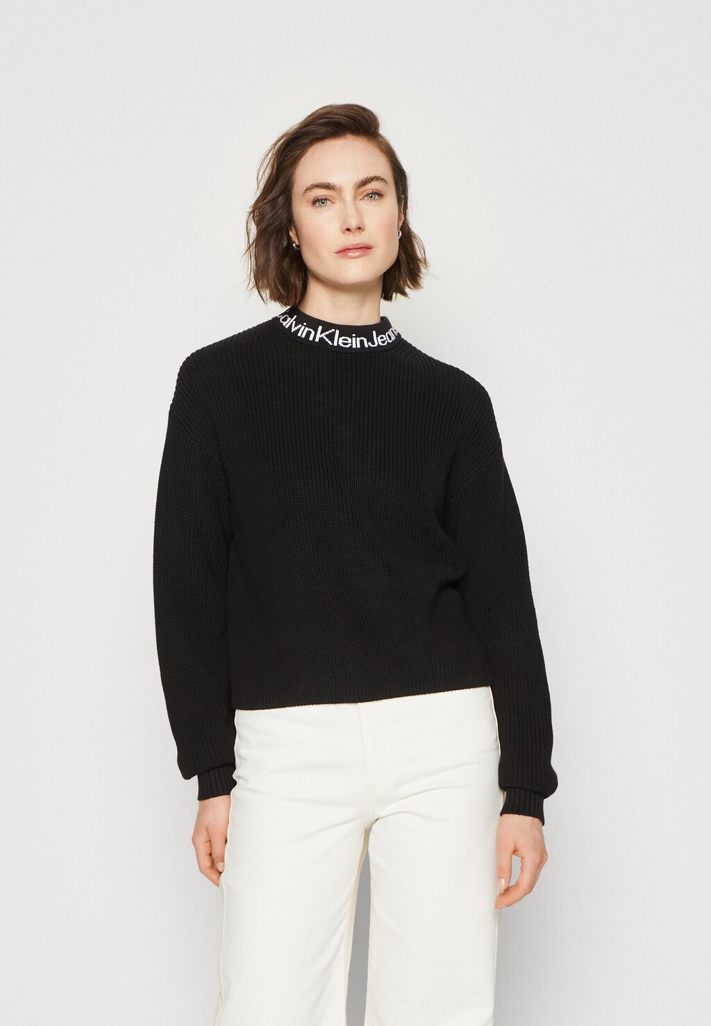 

Свитер Calvin Klein Jeans, черный