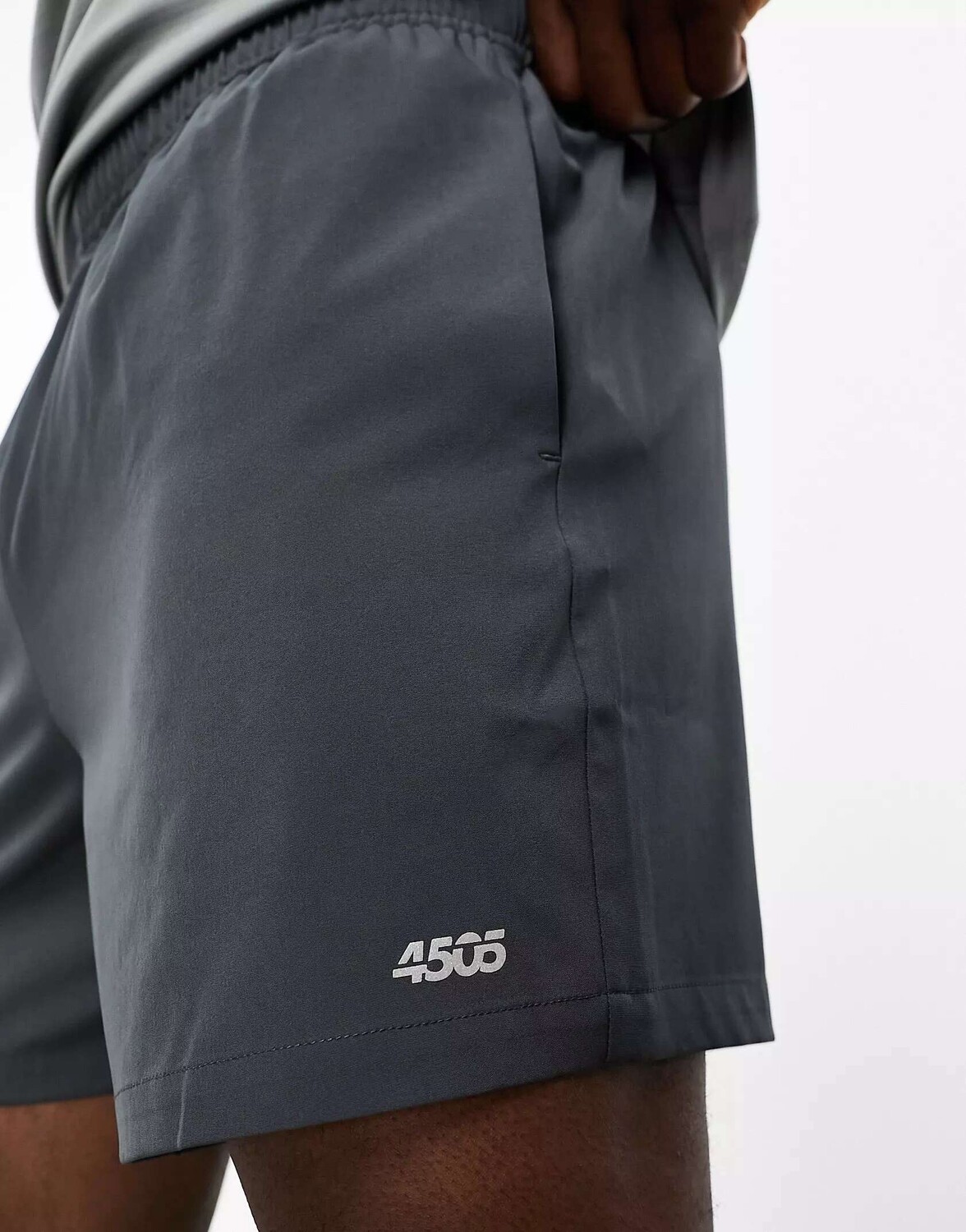 

Серые быстросохнущие тренировочные шорты 5 дюймов ASOS Icon