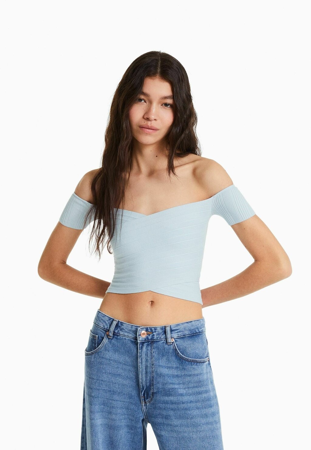 

Базовая футболка Bershka, синий