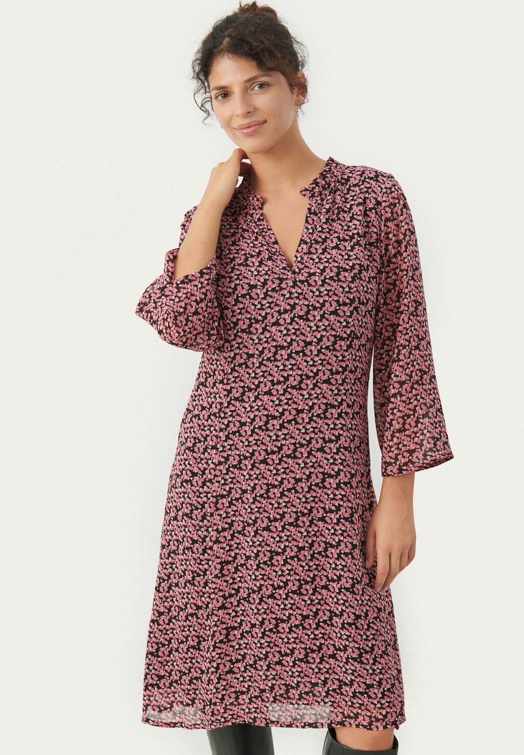

Летнее платье Devira Part Two, цвет morning glory confetti print