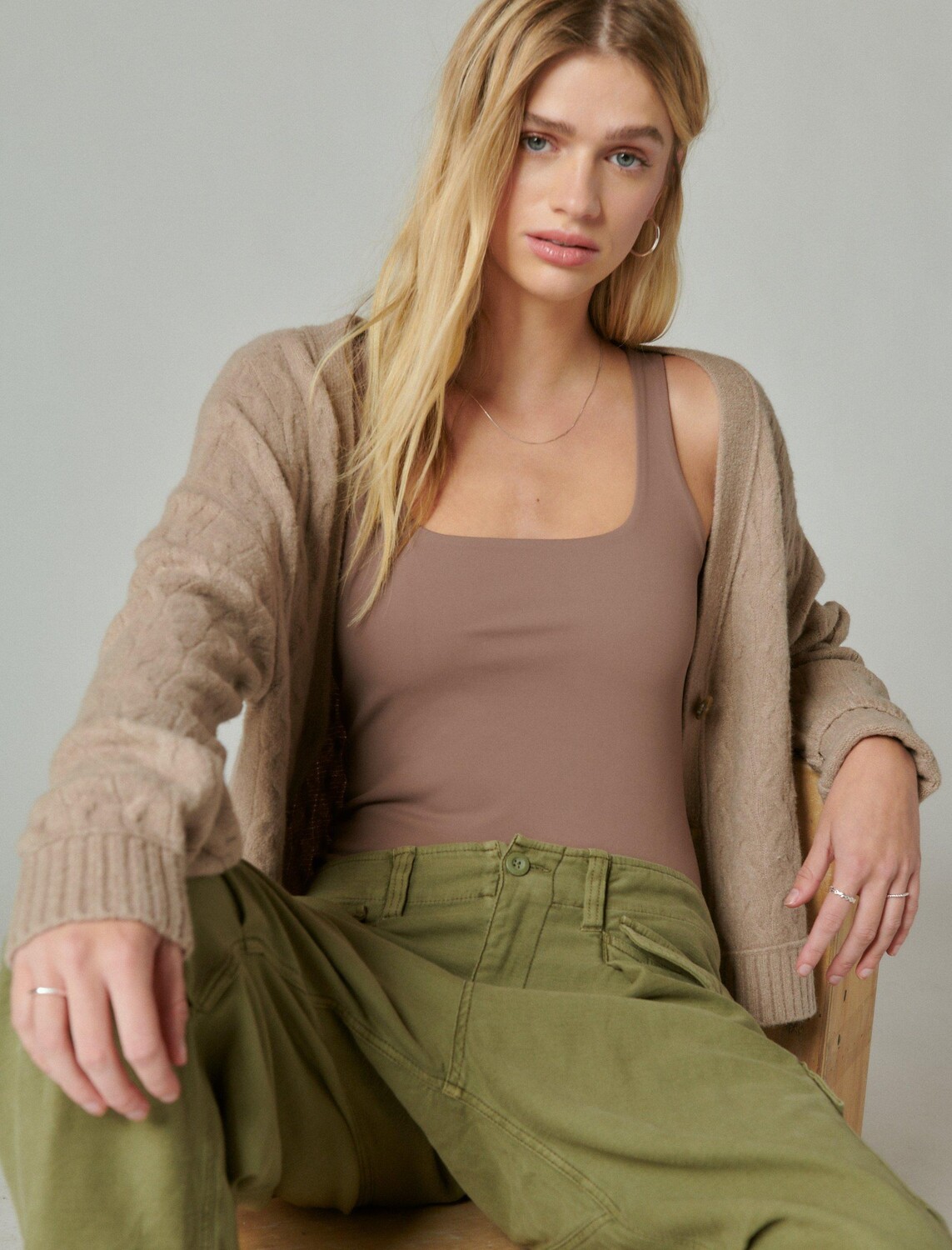 

Женская многослойная майка Lucky Brand с квадратным вырезом, серый