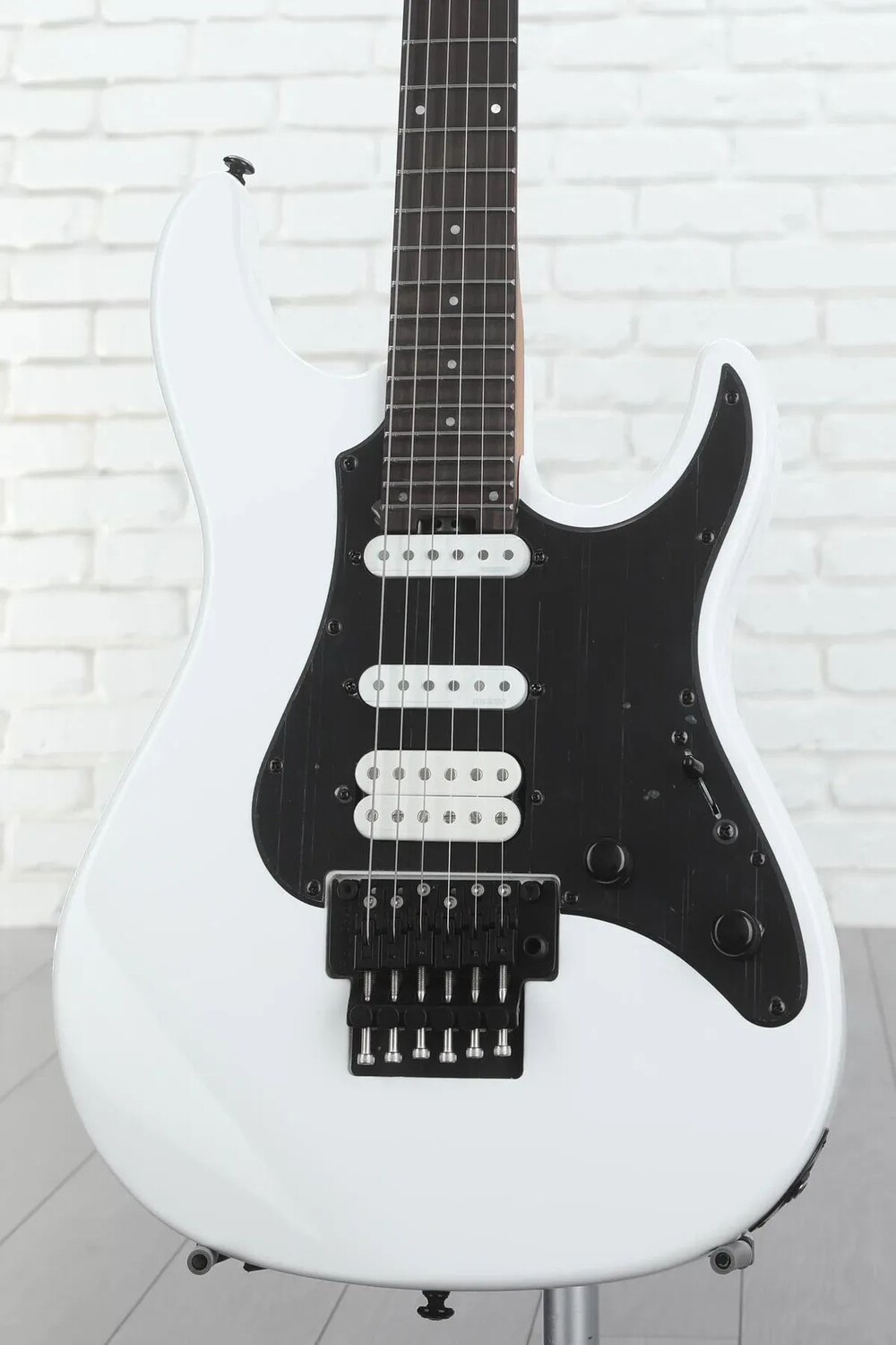 

Электрогитара ESP LTD SN-1000 FR - Белоснежка
