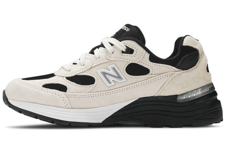 

Кроссовки Studio FY7 x New Balance 992, хаки