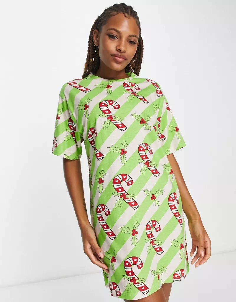 цена Ночная рубашка ASOS в зелено-кремовую полоску с принтом «Рождественские леденцы»