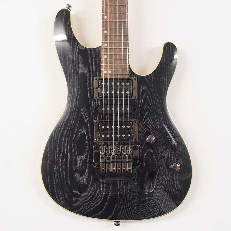

Электрогитара Ibanez S570AH - Silver Wave Black