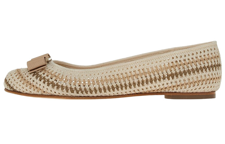 

Балетки Ferragamo Varina, бежевый