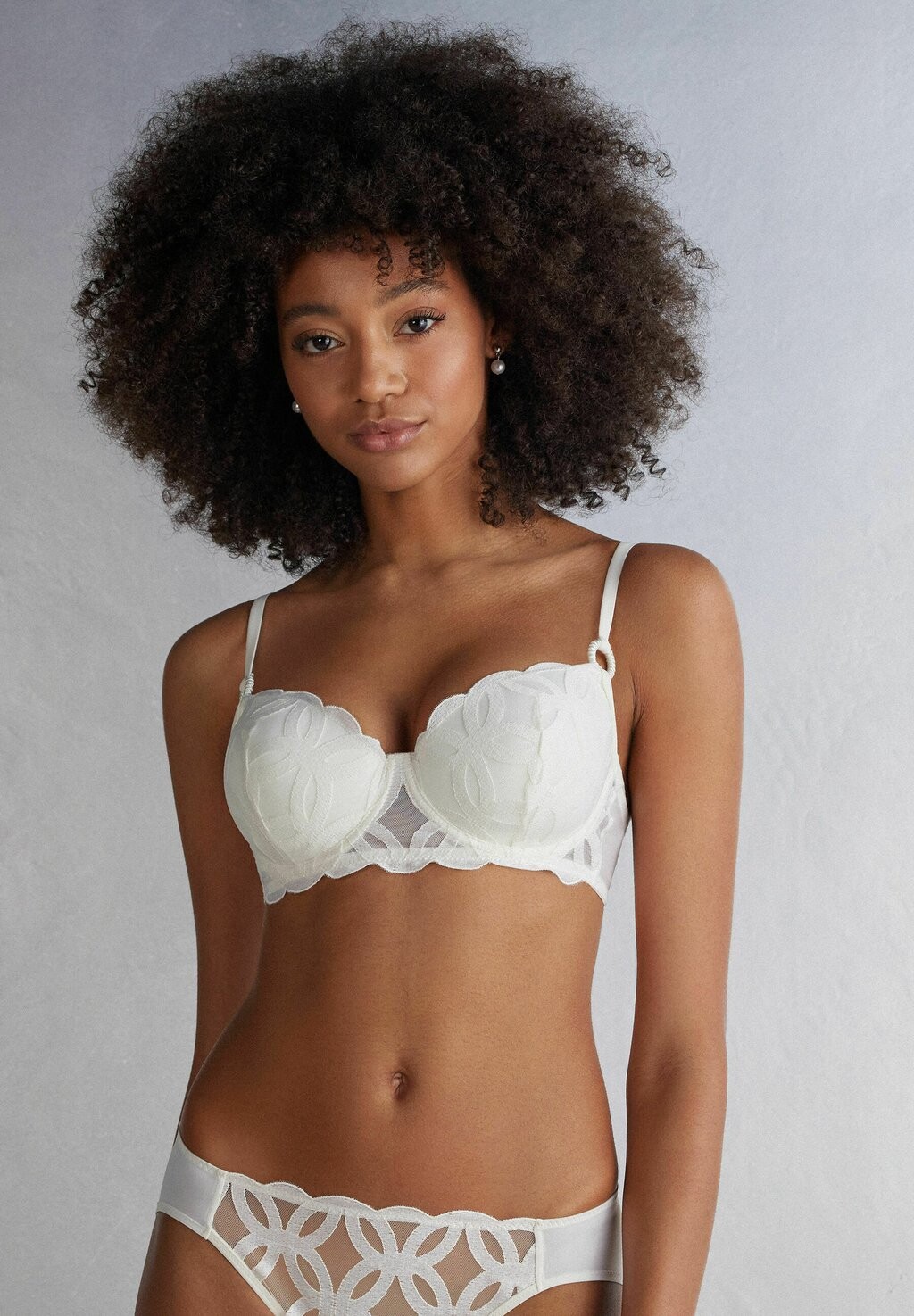 

Бюстгальтер на косточках SOFIA Intimissimi, молочный