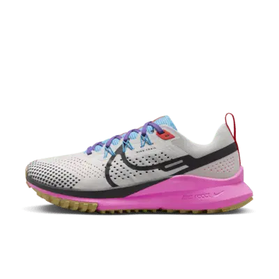 

Кроссовки Nike Pegasus Trail 4, цвет Light Orewood Brown/Blue Lightning/Pink Spell/Dark Smoke Grey