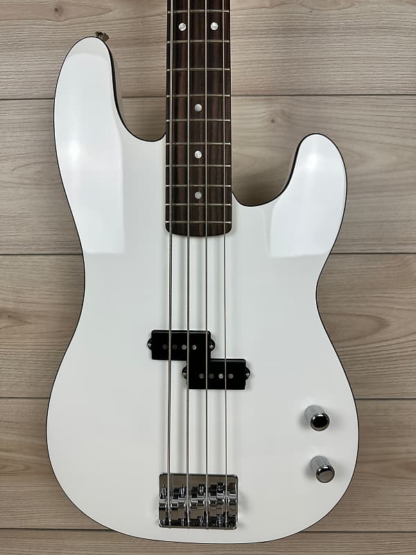 Басс гитара Fender Made in Japan Aerodyne Special Precision Bass, Bright White