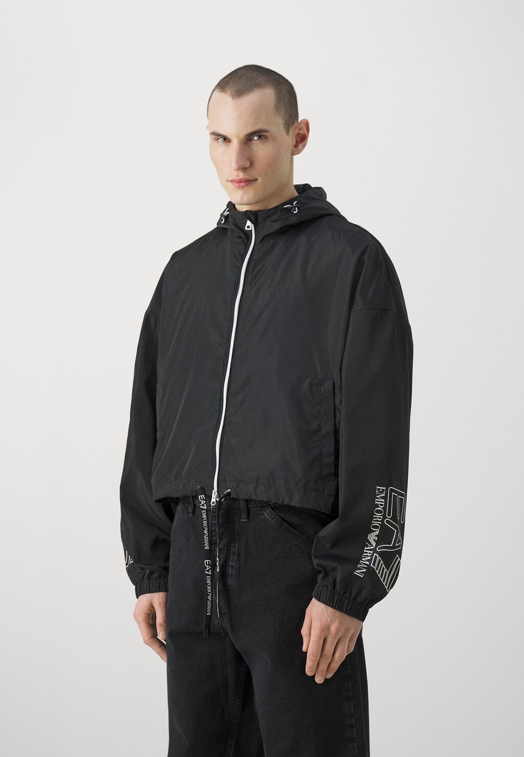 

Весенняя куртка UNISEX EA7 Emporio Armani, черный