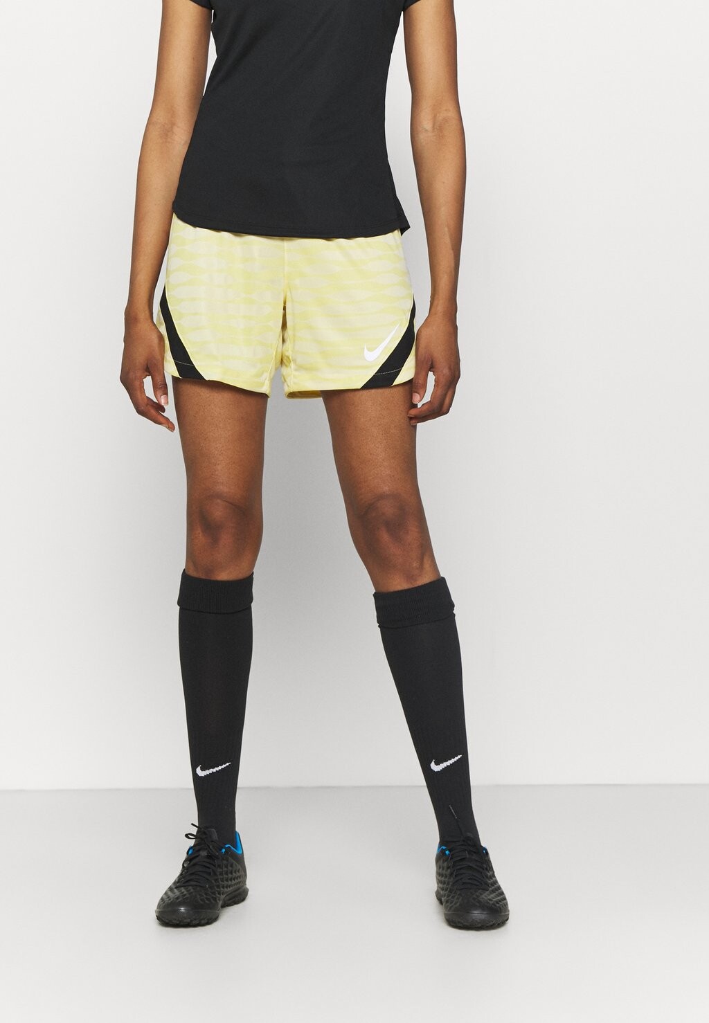 

Спортивные шорты Nike, Серый