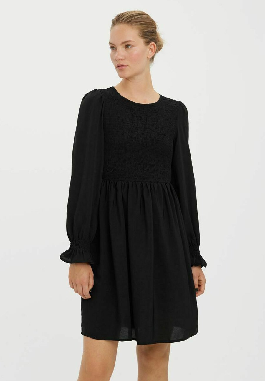 

Летнее платье Vero Moda, черный