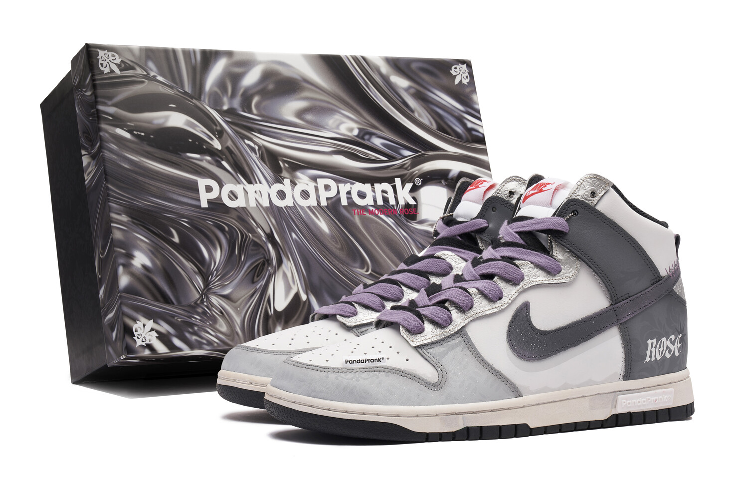 

Женские кроссовки для скейтбординга Nike Dunk, Grey Black Powder