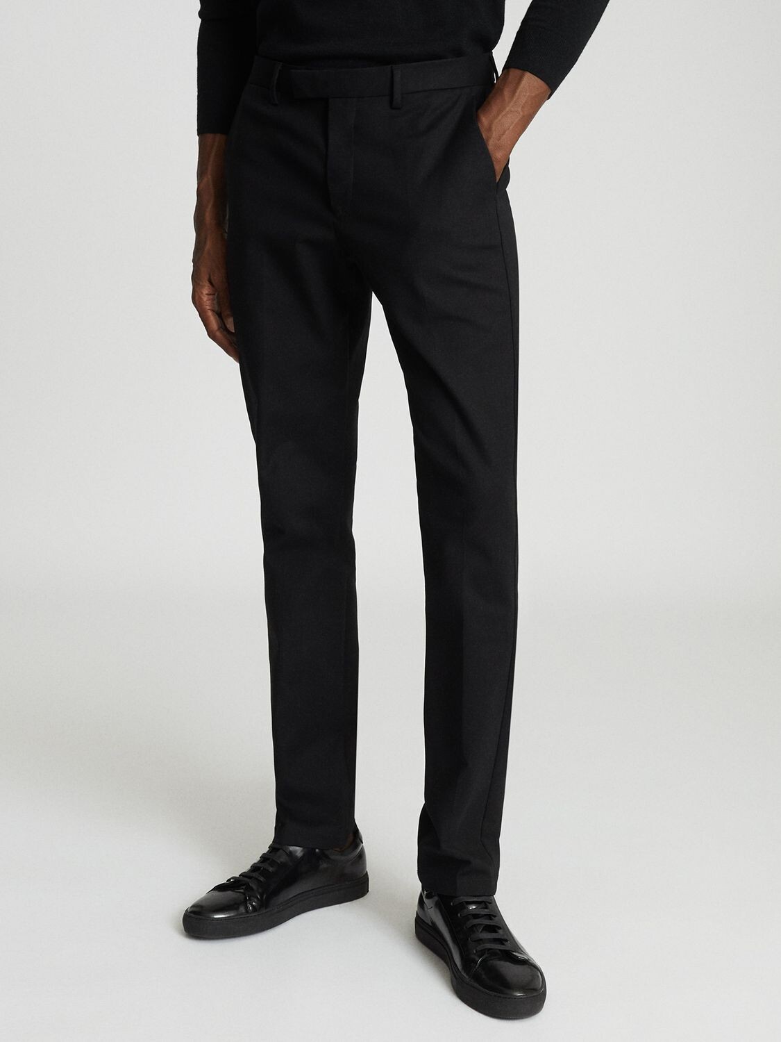 

Брюки-чиносы узкого кроя Reiss Eastbury, черные