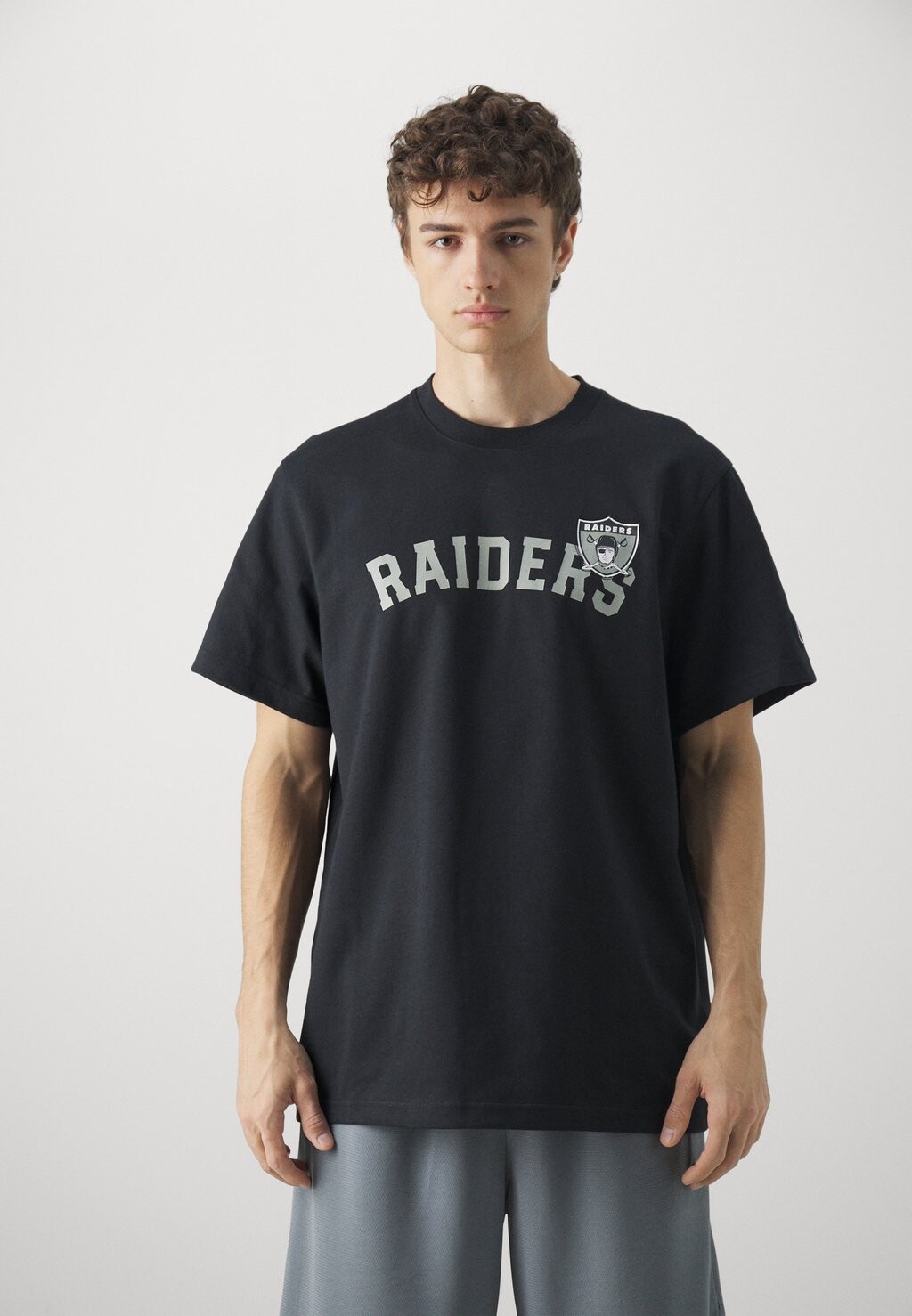 

Team Nfl Oakland Raiders Oversize Heavy Tee Nike, черный