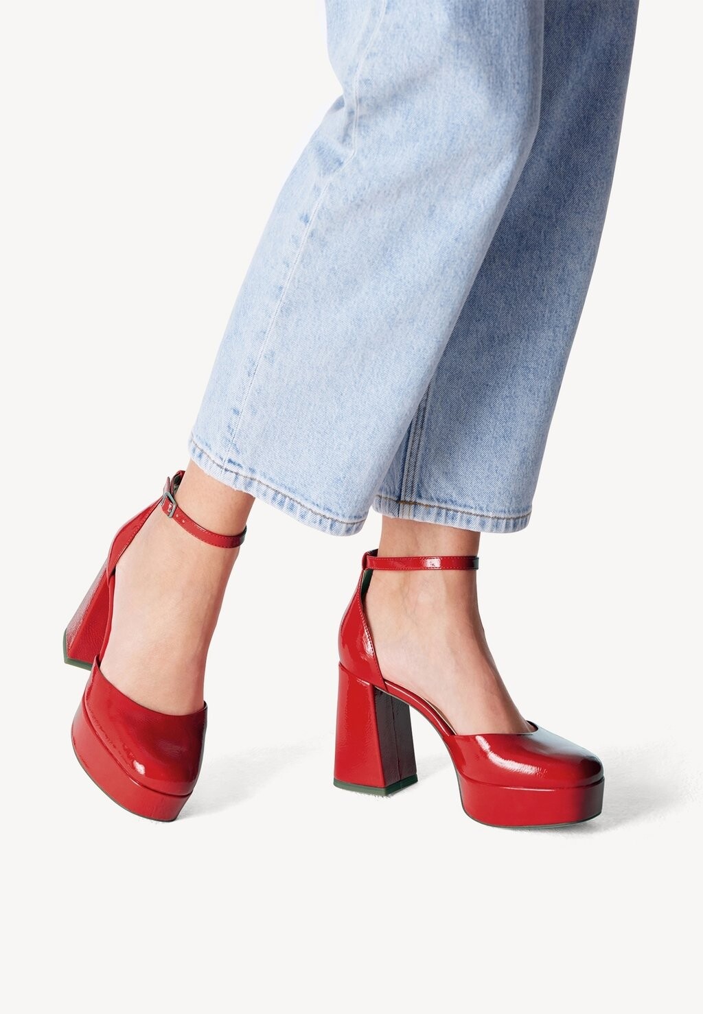 

Туфли Tamaris, цвет red